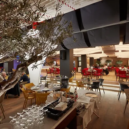 沙丘套房酒店 * 貝尼多姆